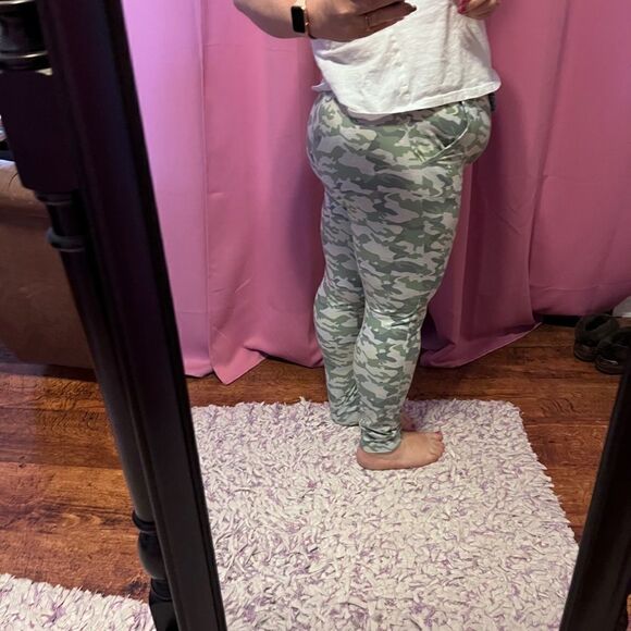 Jaclyn Intimates Large PJ's Sleep Pants Came Green - Picture 2 of 9